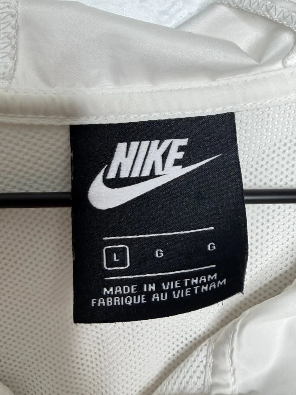 Nike White Women's White Essential Repel Woven Jacket Size L